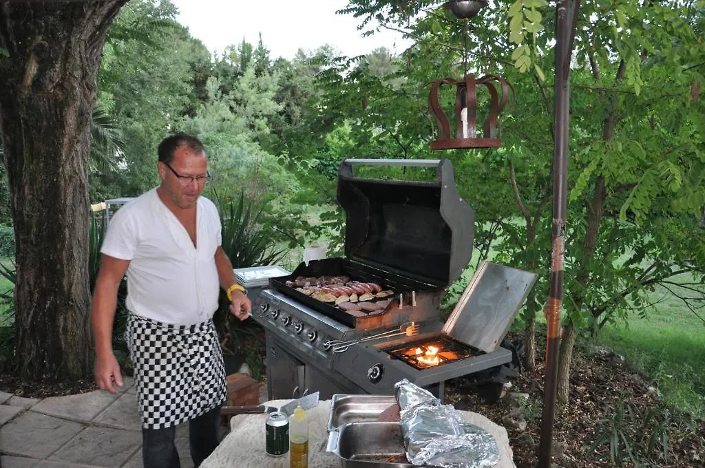 Bed and Breakfast Le Mas Shabanou Roquefort Les Pins