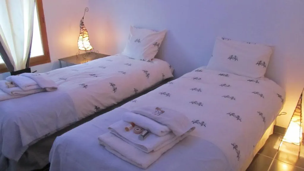 Bed and Breakfast Le Mas Shabanou Roquefort Les Pins Bed & Breakfast