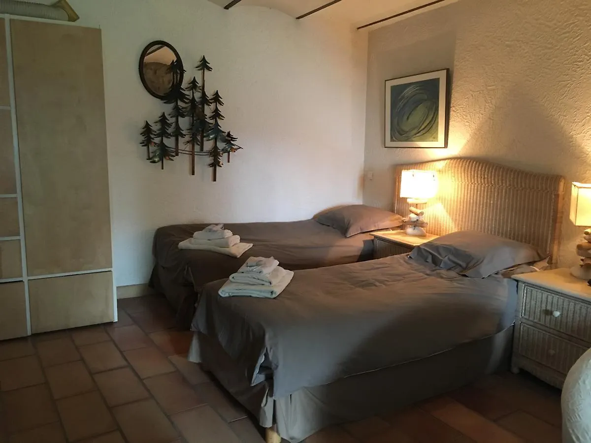 Bed and Breakfast Le Mas Shabanou Roquefort Les Pins